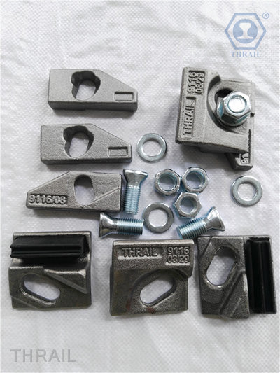 self-locking rail clips